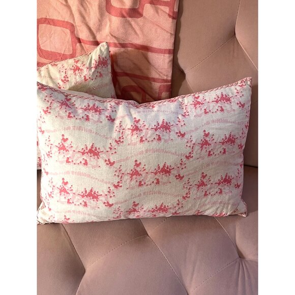 John Robshaw HTF Pink Cream Coral Throw Pillows Set Of 2 w/Down Inserts Scarce - Picture 6 of 10